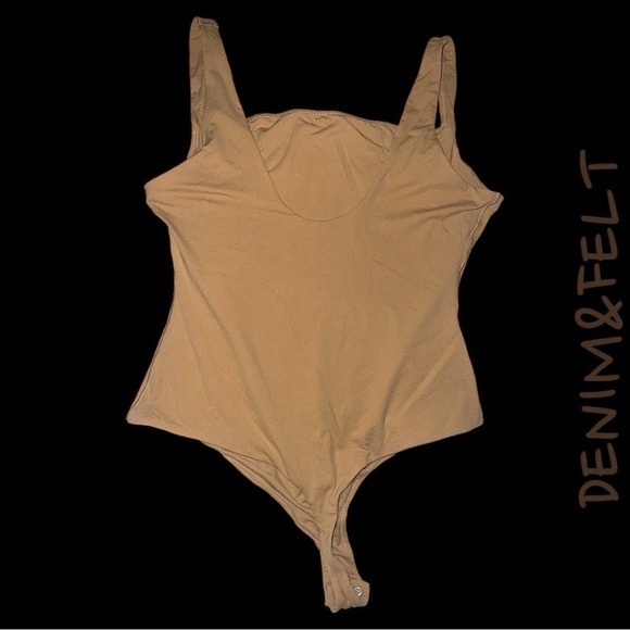 SKIMS FITS EVERYBODY SQUARE NECK BODYSUIT | Color: OCHRE | NEW/NWT!!🤎🤎 - Picture 7 of 9